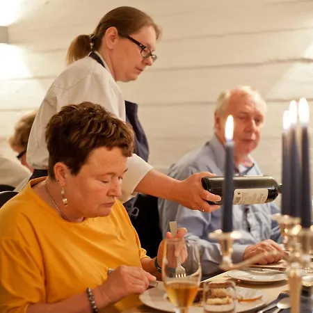 Nordre Ekre Gardshotell Hotell