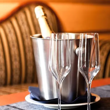 Nordre Ekre Gardshotell Hotell
