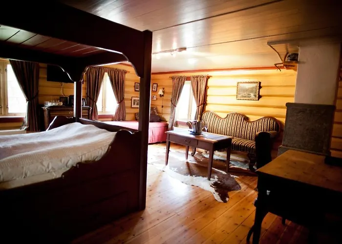 Nordre Ekre Gardshotell 3*