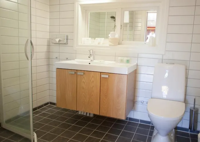 Nordre Ekre Gardshotell فندق 3*